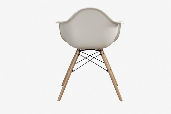 Chair with molded seat design -  White